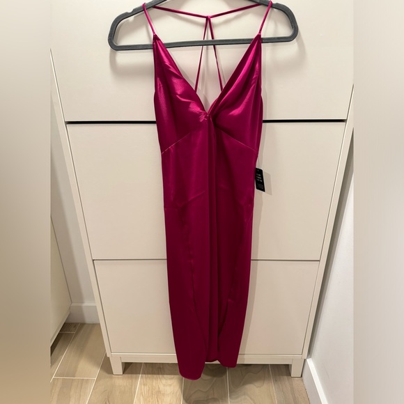 Express satin dress - Picture 3 of 6